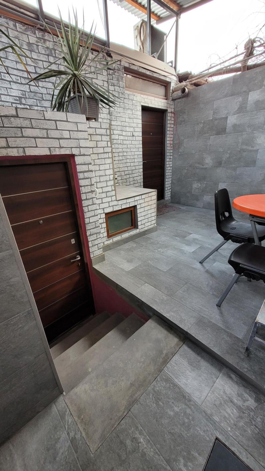 Дом 33 Возле Клиники Астхик Villa เยเรวาน ภายนอก รูปภาพ
